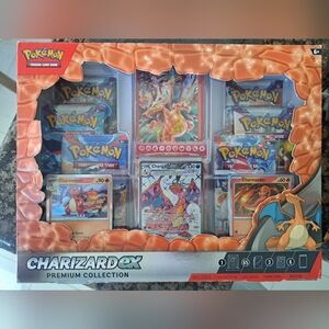 Pokemon Charizard Deck Premium Collection - Red and Blue